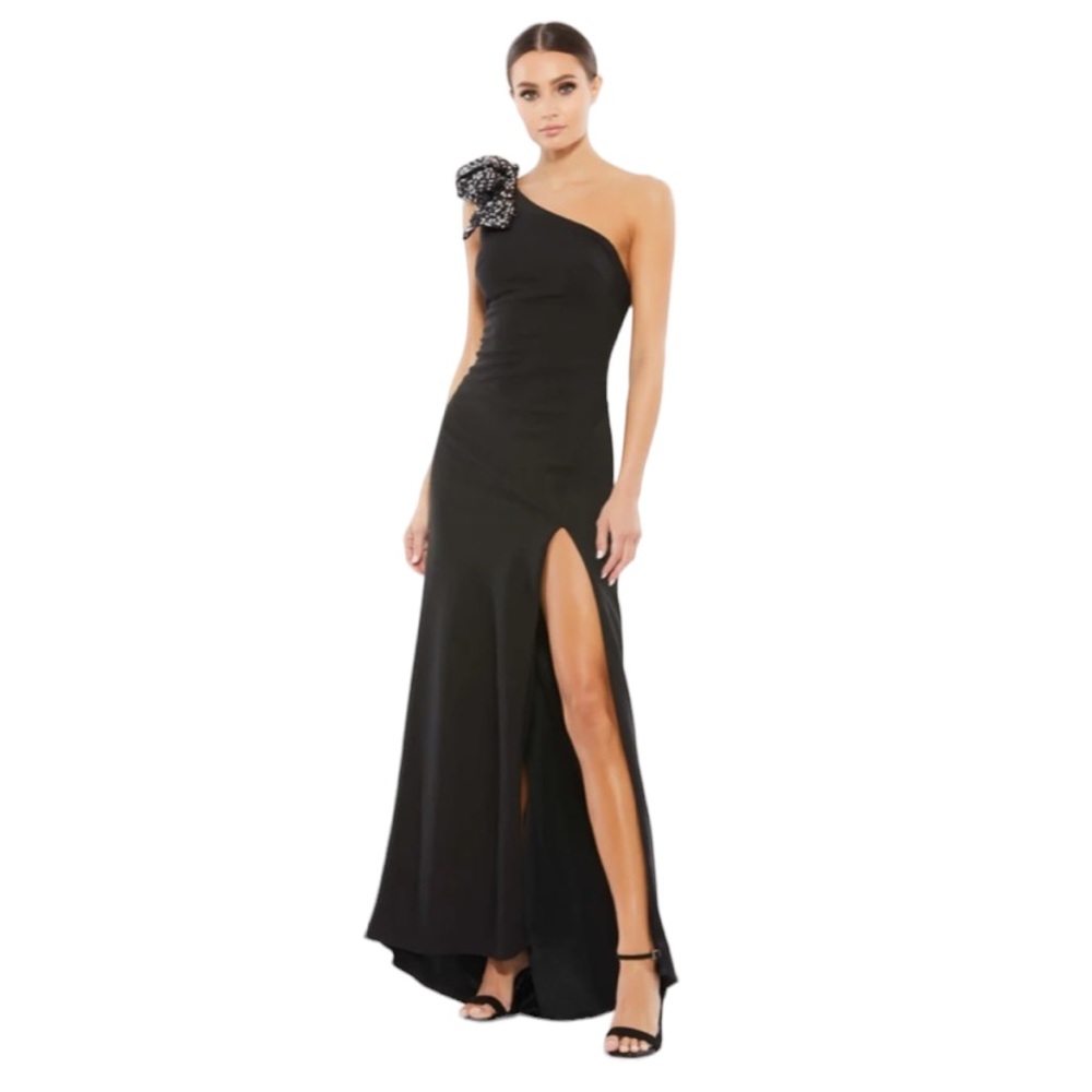 IEENA for Mac Duggal Sequined bow one-shoulder gown size 6 NEW